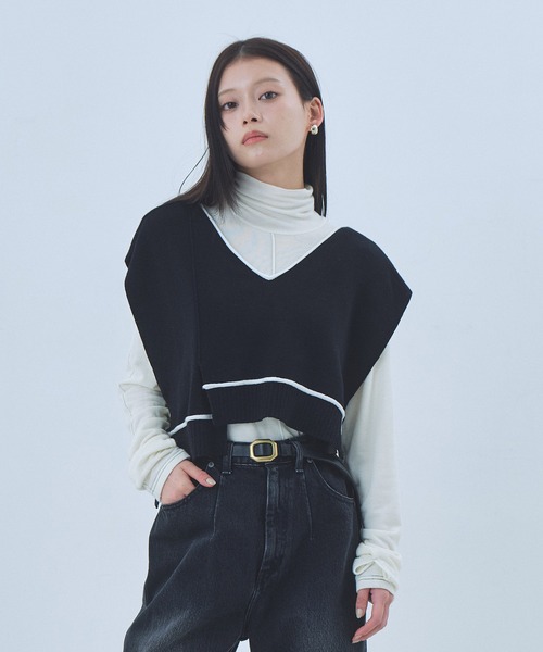 UNITED TOKYO(ユナイテッドトウキョウ)の「バックロングラインニットベスト|レイヤード/春服(ベスト・レディース・ブルー/ブラック/ブラウン・FREE)」の7枚目の写真