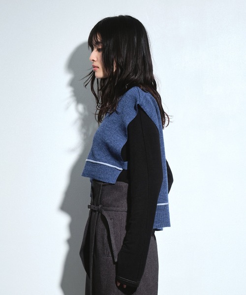 UNITED TOKYO(ユナイテッドトウキョウ)の「バックロングラインニットベスト|レイヤード/春服(ベスト・レディース・ブルー/ブラック/ブラウン・FREE)」の15枚目の写真