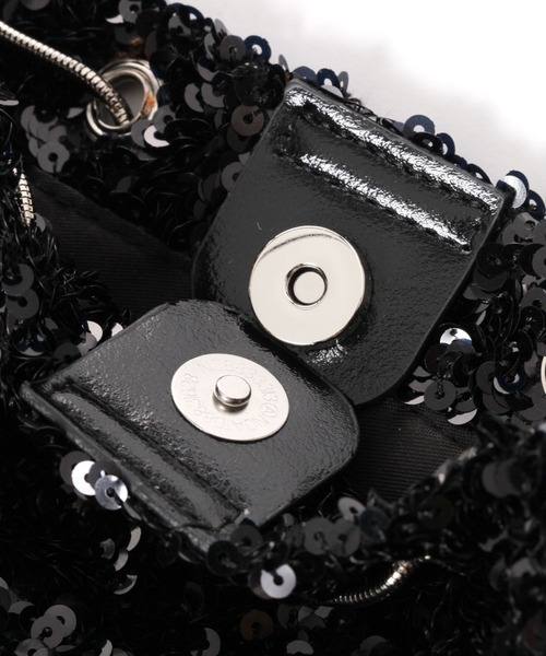 LAKOLE（ラコレ）の「スパンコール巾着ショルダーバッグ2 / 208907（ショルダーバッグ・レディース・ブラウン/その他1/ブラック・FREE）」の10枚目の写真