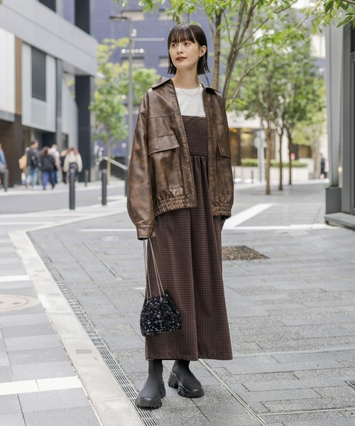 LAKOLE（ラコレ）の「スパンコール巾着ショルダーバッグ2 / 208907（ショルダーバッグ・レディース・ブラウン/その他1/ブラック・FREE）」の18枚目の写真