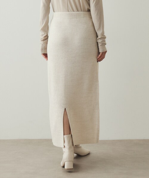 OPAQUE.CLIP（オペークドットクリップ）の「◆ミドルゲージナロースカート／セットアップ対応【洗濯機洗い可】（スカート・レディース・オフホワイト/ブラック/イエロー・36/38/40/42）」の20枚目の写真