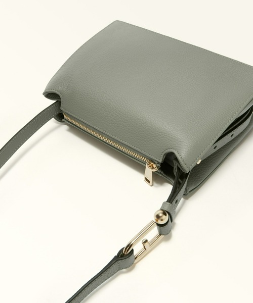 FURLA ★クロスボディーバック　ショルダーバッグ　アテナ　グレー極美品　袋付 人気商品！FURLA アテナ レザークロスボディ ショルダーバッグ (FURLA