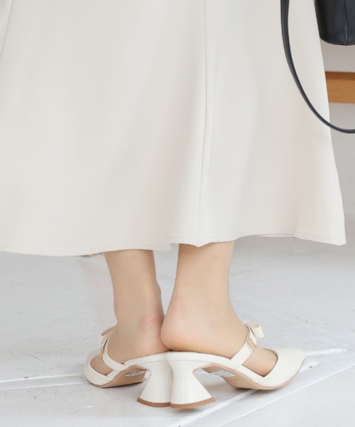 VIVIAN（ヴィヴィアン）の「ポインテッドトゥリボンストラップミュールパンプス　結婚式 二次会 パーティー フォーマル オケージョン（パンプス・レディース・クリアブラック/ブラック系その他2/ホワイト系その他5/ミント・M/L/LL/S）」の10枚目の写真