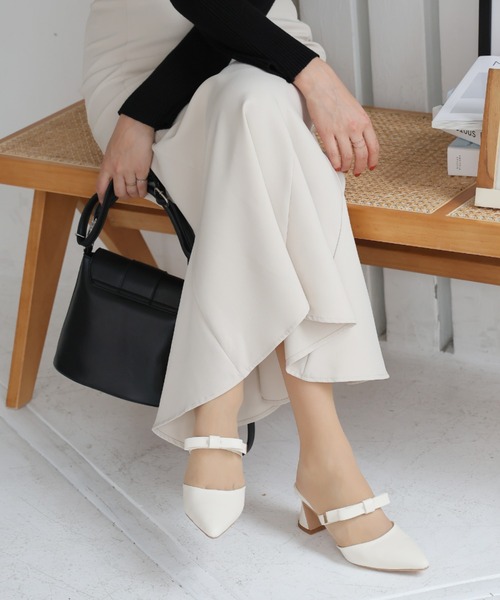 VIVIAN（ヴィヴィアン）の「ポインテッドトゥリボンストラップミュールパンプス　結婚式 二次会 パーティー フォーマル オケージョン（パンプス・レディース・クリアブラック/ブラック系その他2/ホワイト系その他5/ミント・M/L/LL/S）」の8枚目の写真