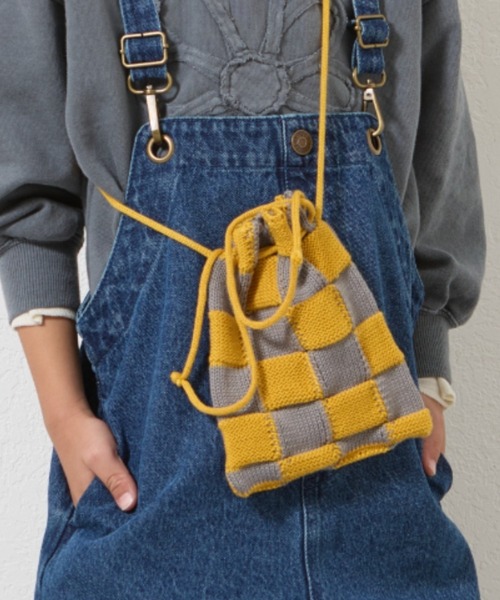 CIAOPANIC TYPY(チャオパニックティピー)の「【2025年S/S新作】【KIDS】アソート柄ニット巾着BAG(ハンドバッグ・キッズ・ピンク/グリーン/グレー/ブラック・ONE SIZE)」の2枚目の写真