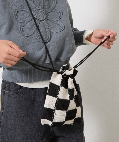 CIAOPANIC TYPY(チャオパニックティピー)の「【2025年S/S新作】【KIDS】アソート柄ニット巾着BAG(ハンドバッグ・キッズ・ピンク/グリーン/グレー/ブラック・ONE SIZE)」の11枚目の写真