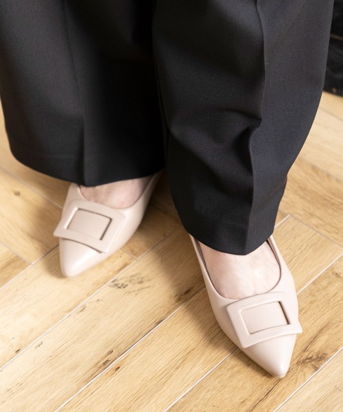 attagirl（アタガール）の「スクエアバックルフラットシューズ（パンプス・レディース・シルバー/アイボリー/ブラック/ベージュ/ガンメタ/ブラック系その他・24.5cm/24.0cm/23.5cm/23.0cm/22.5cm/22.0cm/25.5cm/25.0cm）」の4枚目の写真