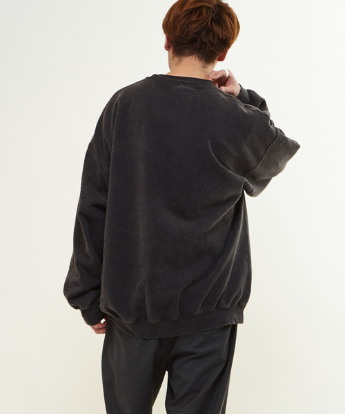 CONVERSE TOKYO（コンバーストウキョウ）の「PIGMENT DYE JAGUAR CONSTELLATION SWEAT（スウェット・レディース・ブラック/杢グレー/イエロー・SMALL/MEDIUM）」の14枚目の写真