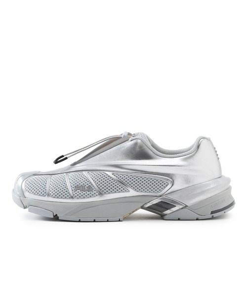 FILA(フィラ)の「REPLICA 2002(スニーカー・レディース・シルバー・27.5cm/27.0cm/26.5cm/26.0cm/25.5cm/25.0cm/24.5cm/24.0cm/23.5cm/23.0cm/29.0cm/28.0cm)」の5枚目の写真