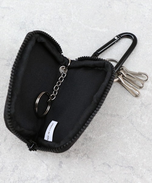 UNIVERSAL OVERALL(ユニバーサルオーバーオール)の「UNIVERSAL OVERALL マルチキーケース(キーケース/キーアクセサリー・メンズ・ブラック/モスグリーン/レオパード・FREE)」の7枚目の写真