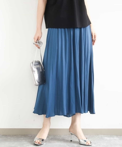 MK MICHEL KLEIN（エムケーミッシェルクラン）の「サテンガウチョパンツ/接触冷感/洗える（その他パンツ・レディース・ブルー/ライトグレー/ネイビー/ラベンダー/ダークグレー/ライトブラウン/カーキ/ミント/ライトブルー/ダークカーキ/ダークネイビー/カリビアンブルー/ベージュ/モカ/ピンク/ブルーグリーン/ライトベージュ・38）」の14枚目の写真