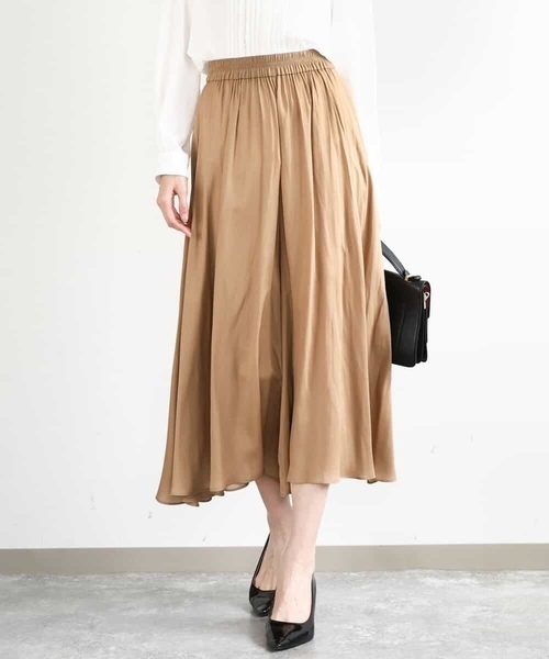 MK MICHEL KLEIN（エムケーミッシェルクラン）の「サテンガウチョパンツ/接触冷感/洗える（その他パンツ・レディース・ブルー/ライトグレー/ネイビー/ラベンダー/ダークグレー/ライトブラウン/カーキ/ミント/ライトブルー/ダークカーキ/ダークネイビー/カリビアンブルー/ベージュ/モカ/ピンク/ブルーグリーン/ライトベージュ・38）」の3枚目の写真