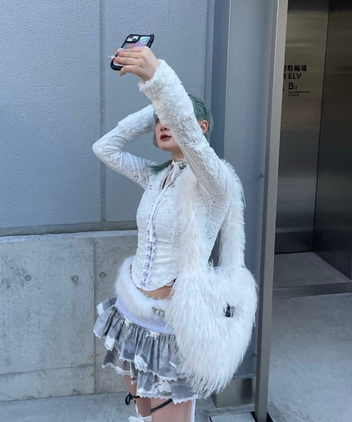 XU（エックスユー）の「【Never mind the XU】front hook lace cardigan / 【ネバーマインド ザ エックスユー】フロントフックレース長袖カーディガン（カーディガン/ボレロ・レディース・ホワイト/ブラック・ONE SIZE）」の12枚目の写真