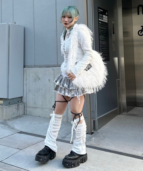 XU（エックスユー）の「【Never mind the XU】front hook lace cardigan / 【ネバーマインド ザ エックスユー】フロントフックレース長袖カーディガン（カーディガン/ボレロ・レディース・ホワイト/ブラック・ONE SIZE）」の8枚目の写真