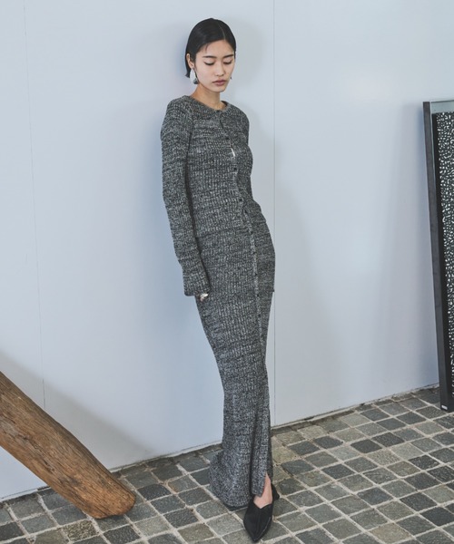 AIC.（エーアイシー）の「メランジニットロングスカート（スカート・レディース・イエロー/グレー/ブルー・MEDIUM/MT）」の15枚目の写真