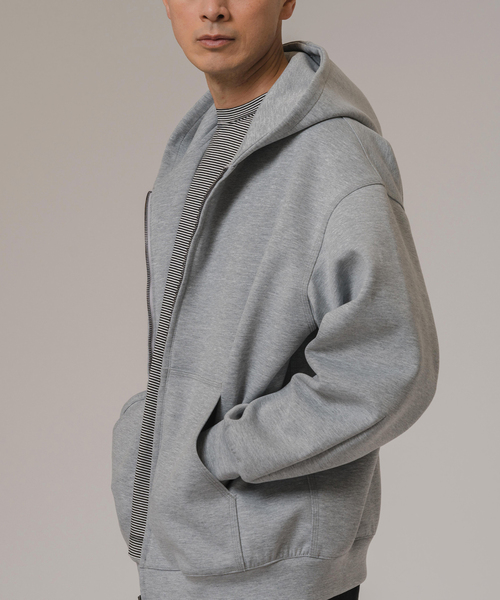 EDIFICE（エディフィス）の「ダブルニット ジップアップパーカー（パーカー・メンズ・ブラウン/グレー/ブラック・LARGE/MEDIUM）」の17枚目の写真