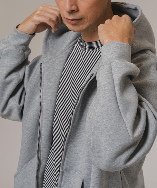 EDIFICE（エディフィス）の「ダブルニット ジップアップパーカー（パーカー・メンズ・ブラウン/グレー/ブラック・LARGE/MEDIUM）」の18枚目の写真