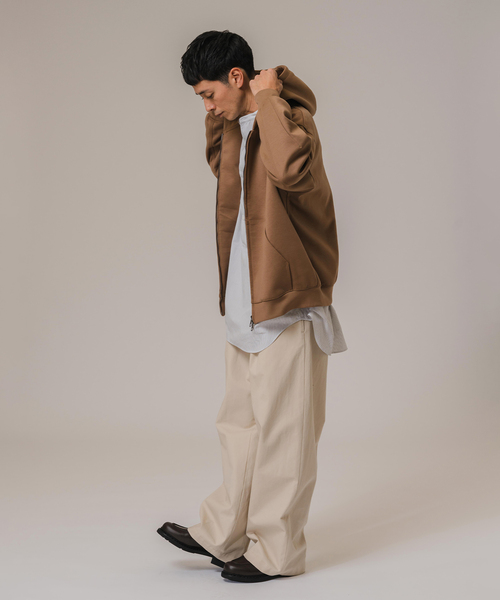 EDIFICE（エディフィス）の「ダブルニット ジップアップパーカー（パーカー・メンズ・ブラウン/グレー/ブラック・LARGE/MEDIUM）」の21枚目の写真