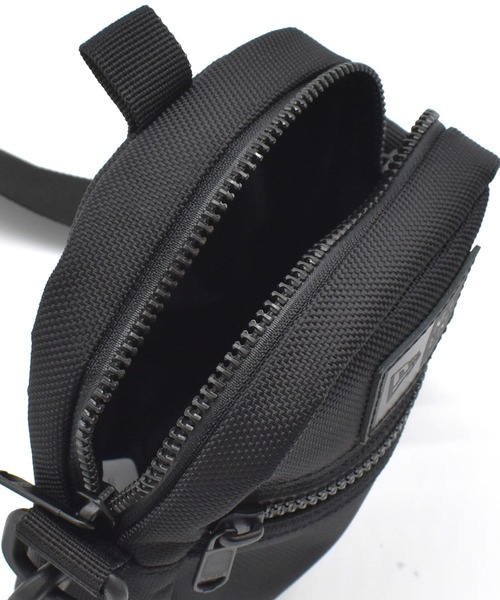 NEW ERA（ニューエラ）の「【ムラサキスポーツ別注】NEW ERA/ニューエラ ショルダーバック SHOULDER POUCH MS BLK 14699377（ショルダーバッグ・メンズ・ブラック・FREE）」の9枚目の写真