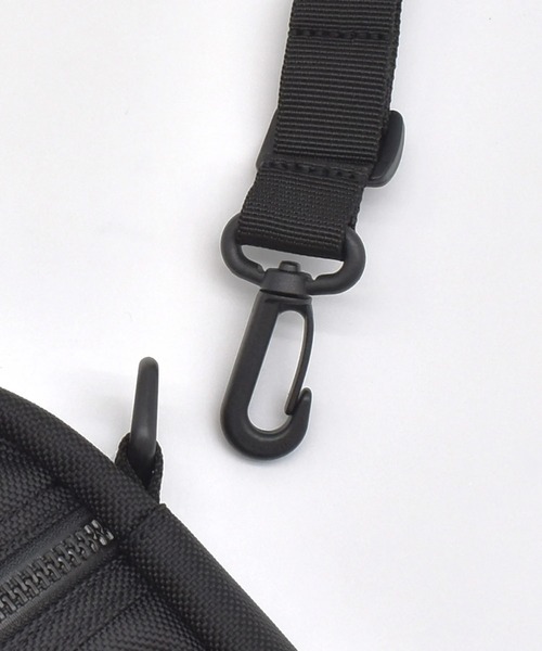 NEW ERA（ニューエラ）の「【ムラサキスポーツ別注】NEW ERA/ニューエラ ショルダーバック SHOULDER POUCH MS BLK 14699377（ショルダーバッグ・メンズ・ブラック・FREE）」の13枚目の写真