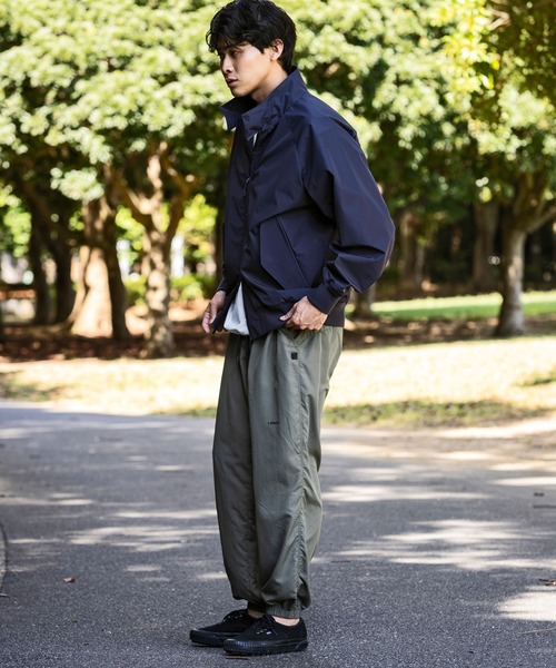 +phenix（プラスフェニックス）の「+phenix(プラスフェニックス)WASHER PANTS ワッシャー素材 アウトドア ナイロンパンツ ロングパンツ(軽量 / 撥水加工)（その他パンツ・メンズ・ワンウォッシュ/カーキ/ブラック・XL/L/M/S）」の14枚目の写真