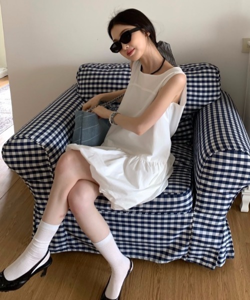 春のお出かけに♡シンプルミニワンピースデートにも最適！
