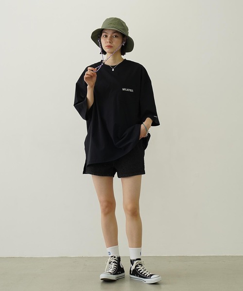 MILKFED.（ミルクフェド）の「COOPER HEART DENIM SHORT PANTS（デニムパンツ・レディース・ライトインディゴブルー/ブラック・M/S）」の9枚目の写真