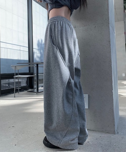 セール】バック切替タックワイドトレーニングパンツ（スウェットパンツ