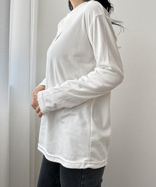 maison de LATIR(メゾンドラティール)の「ワンポイントハートトップス(Tシャツ/カットソー・レディース・ブラック/キャメル/ホワイト・ONESIZE)」の6枚目の写真
