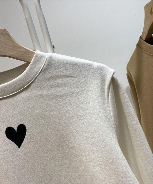 maison de LATIR(メゾンドラティール)の「ワンポイントハートトップス(Tシャツ/カットソー・レディース・ブラック/キャメル/ホワイト・ONESIZE)」の18枚目の写真