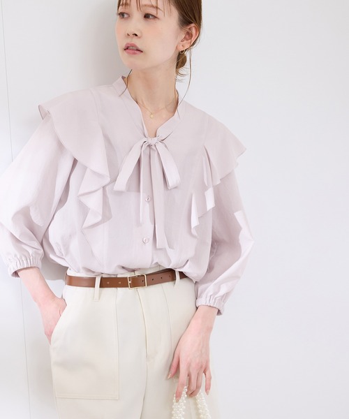 ROPE' PICNIC(ロペピクニック)の「ラッフルリボンデザインシャツ(シャツ/ブラウス・レディース・ネイビー/オフホワイト/ピンク系その他/ブルー・38)」の4枚目の写真