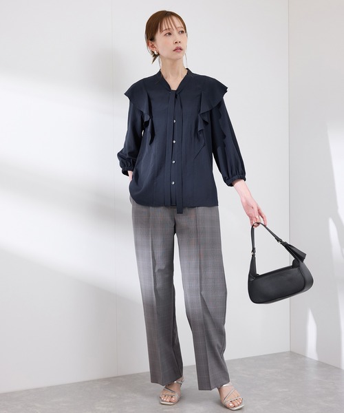 ROPE' PICNIC(ロペピクニック)の「ラッフルリボンデザインシャツ(シャツ/ブラウス・レディース・ネイビー/オフホワイト/ピンク系その他/ブルー・38)」の11枚目の写真