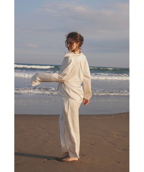 ALEXIA STAM(アリシアスタン)の「Satin Pants/ サテンパンツ(その他パンツ・レディース・アイボリー/ブラック・S/M)」の13枚目の写真