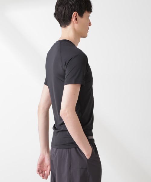 NANO universe（ナノユニバース）の「｢EVERLAST｣ ジャストフィット GYM Tシャツ（Tシャツ/カットソー・メンズ・ブラック/チャコール・S/M/L）」の4枚目の写真