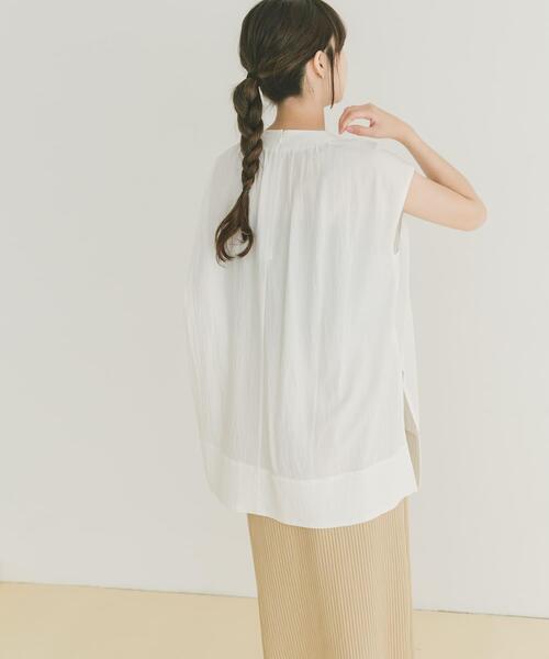 ITEMS URBANRESEARCH(アイテムズ アーバンリサーチ)の「サイドスリットフレンチブラウス(シャツ/ブラウス・レディース・ネイビー/オフホワイト/レッド系その他・FREE)」の14枚目の写真