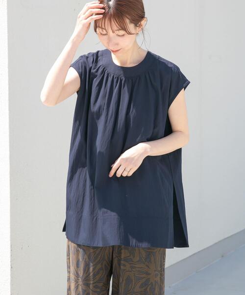 ITEMS URBANRESEARCH(アイテムズ アーバンリサーチ)の「サイドスリットフレンチブラウス(シャツ/ブラウス・レディース・ネイビー/オフホワイト/レッド系その他・FREE)」の22枚目の写真