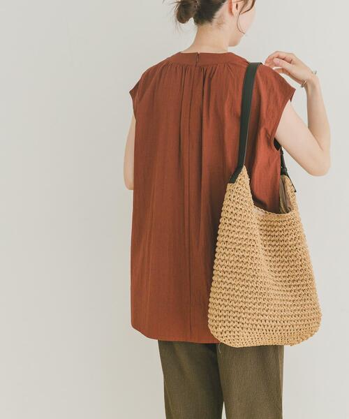 ITEMS URBANRESEARCH(アイテムズ アーバンリサーチ)の「サイドスリットフレンチブラウス(シャツ/ブラウス・レディース・ネイビー/オフホワイト/レッド系その他・FREE)」の10枚目の写真