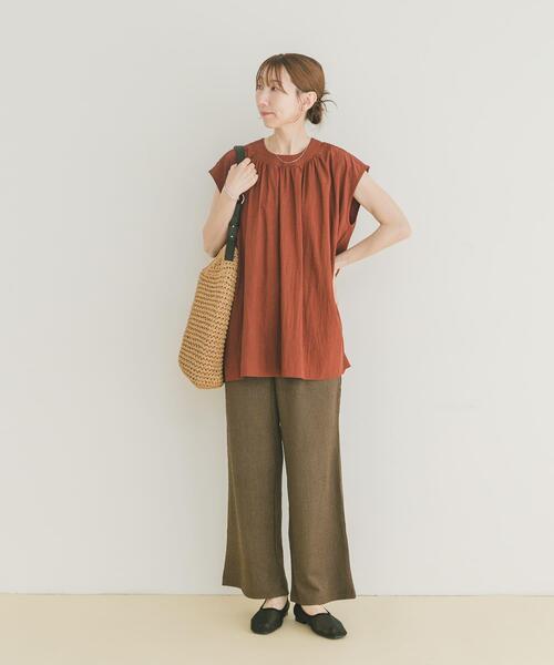 ITEMS URBANRESEARCH(アイテムズ アーバンリサーチ)の「サイドスリットフレンチブラウス(シャツ/ブラウス・レディース・ネイビー/オフホワイト/レッド系その他・FREE)」の11枚目の写真