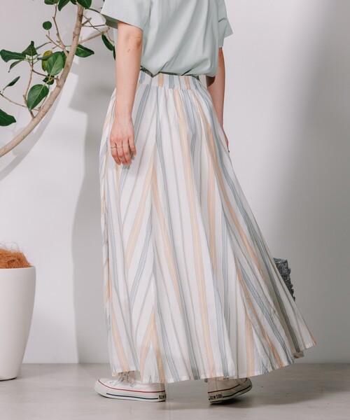 マ*ル様 プリーツプリーズ、ロングスカート、マルチカラー、カラフルモザイク、Ａラ PLEATS PLEASE ISSEY MIYAKE（ロングスカート）のフリマアイテム一覧