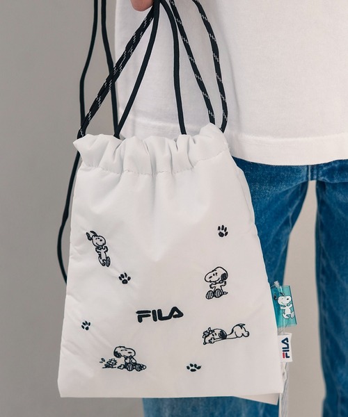 FILA(フィラ)の「【FILA/フィラ × PEANUTS/ピーナッツ】フロント刺繍 ドローストリングミニショルダーバッグ(ショルダーバッグ・レディース・シルバー/ブラック/ホワイト・FREE)」の11枚目の写真