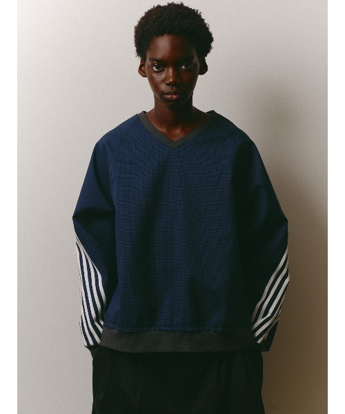 DISCOVERED（ディスカバード）の「CHECK BONDING LINE PULLOVER（ブルゾン・メンズ・ベージュ/ネイビー・SMALL/LARGE）」の2枚目の写真