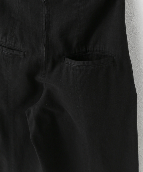 Spick & Span(スピックアンドスパン)の「コットンツイルガーメントダイサロペット(サロペット/オーバーオール・レディース・ブラック/ベージュ・38/36)」の8枚目の写真