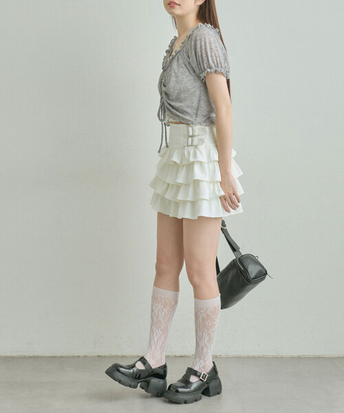 OLIVE des OLIVE（オリーブデオリーブ）の「ダブルバックルフリルスカート（スカート・レディース・オフホワイト/アイボリー/チャコールグレー・FREE）」の7枚目の写真