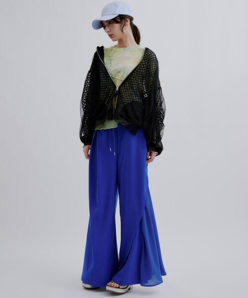 AULA AILA(アウラアイラ)の「AULA AILA(アウラ アイラ)別注バックプリーツメッシュフーディ(パーカー・レディース・ブラック/ホワイト・0)」の7枚目の写真