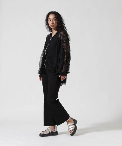 AULA AILA(アウラアイラ)の「AULA AILA(アウラ アイラ)別注バックプリーツメッシュフーディ(パーカー・レディース・ブラック/ホワイト・0)」の10枚目の写真