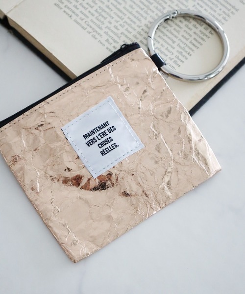 LEPSIM（レプシィム）の「カラビナワッシャーポーチ　328051（ポーチ・レディース・グレー/オフホワイト/ブラック/ライトピンク/ブラウン・ONE SIZE）」の5枚目の写真