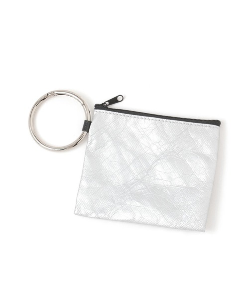 LEPSIM（レプシィム）の「カラビナワッシャーポーチ　328051（ポーチ・レディース・グレー/オフホワイト/ブラック/ライトピンク/ブラウン・ONE SIZE）」の9枚目の写真