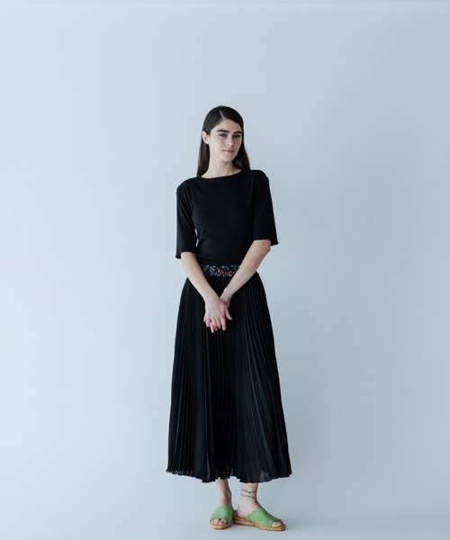 MEYAME（メヤメ）の「MEYAME/メヤメ　フラワーウエストプリーツスカート　FLOWER WAIST PLEATED SKIRT（スカート・レディース・ブラック・FREE）」の4枚目の写真
