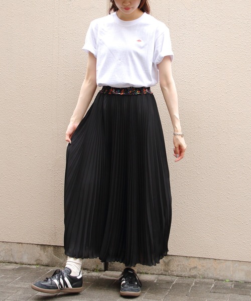 【美品】MEYAME プリーツスカート　MEY-1102 MEYAME/メヤメ フラワーウエストプリーツスカート FLOWER WAIST