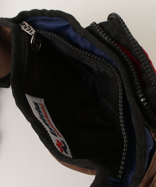 DSQUARED2(ディースクエアード)の「Invicta Bags/0251(ボディバッグ/ウエストポーチ・メンズ・マルチ・FREE)」の3枚目の写真